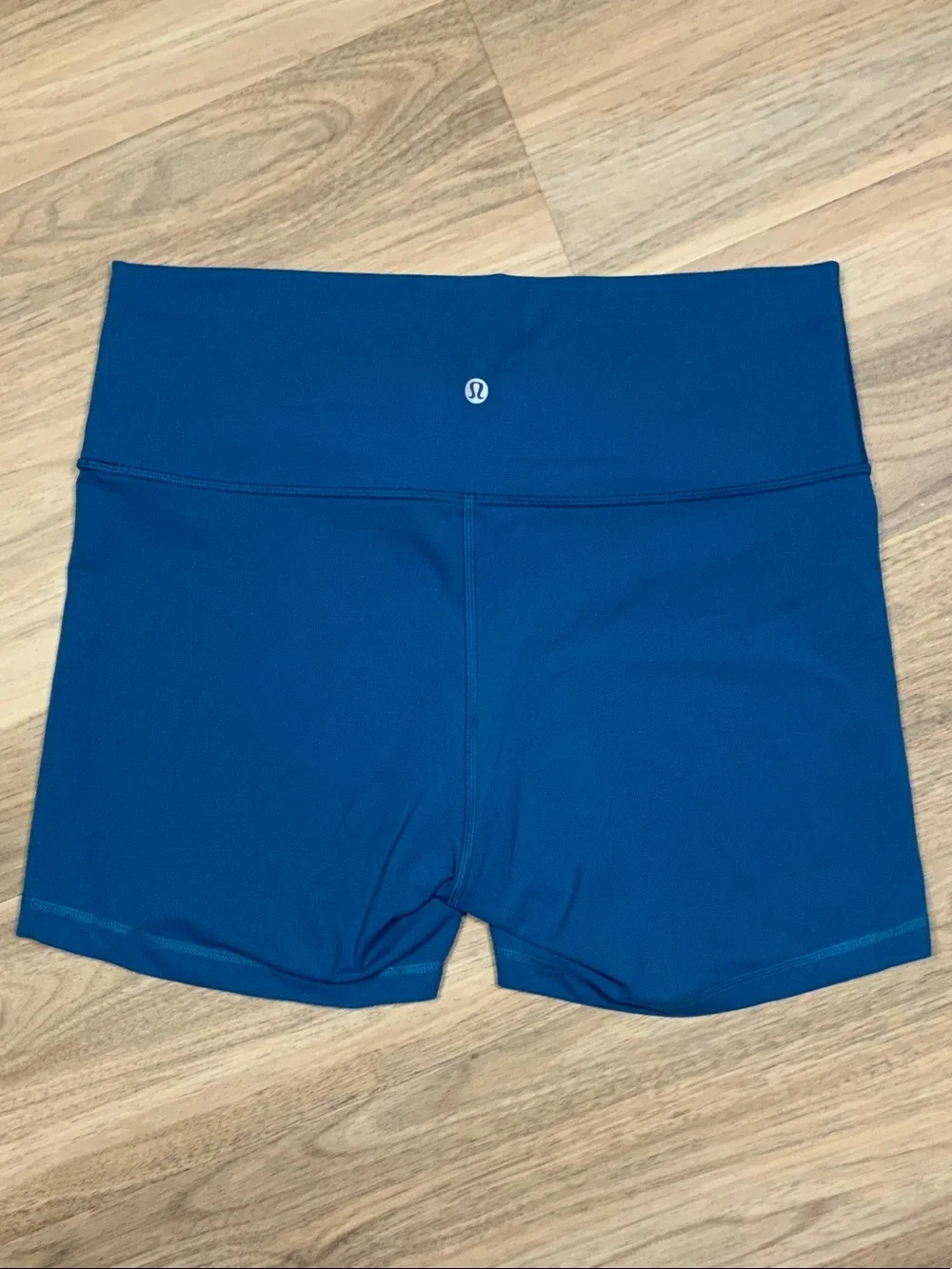 lululemon athletica High-Rise Shorts - Teal Blue 5”